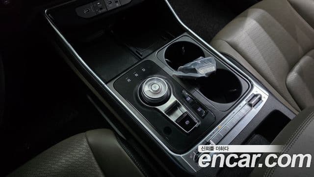 Kia Carnival 2024 — фото 9 из 20