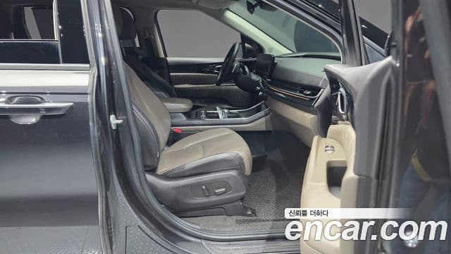Kia Carnival 2024 — Şəkil 11/20