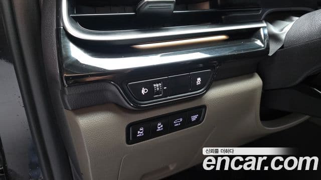 Kia Carnival 2024 — фото 14 из 20