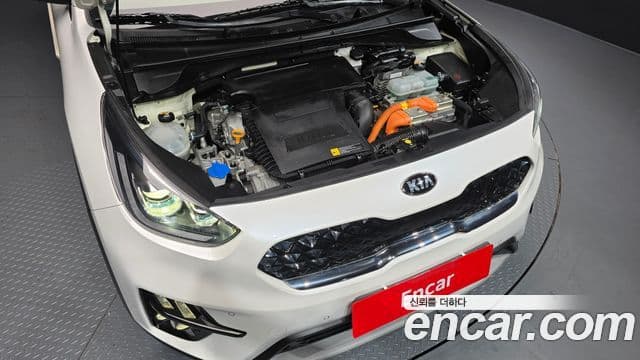Kia Niro 2019 — фото 5 из 20