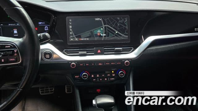 Kia Niro 2019 — фото 14 из 20