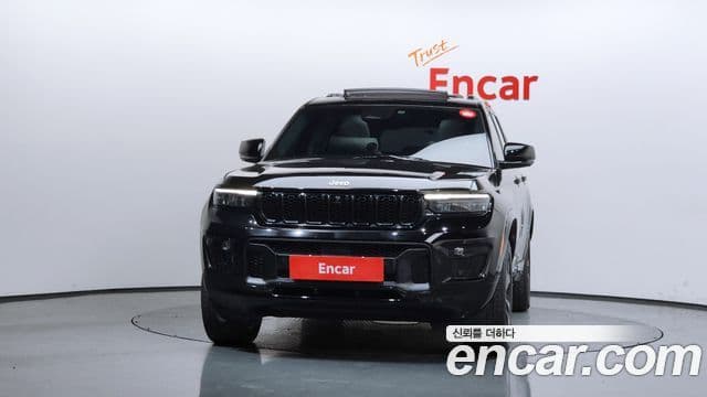 Jeep Grand Cherokee 2021 — Photo 7/20