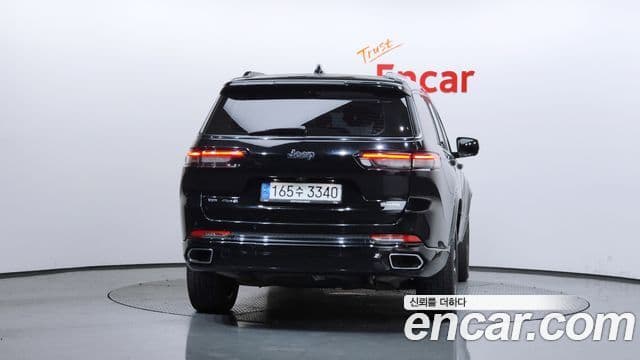 Jeep Grand Cherokee 2021 — Photo 9/20