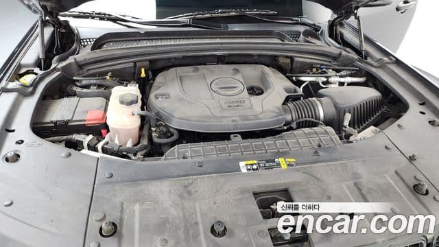 Jeep Grand Cherokee 2021 — Photo 16/20