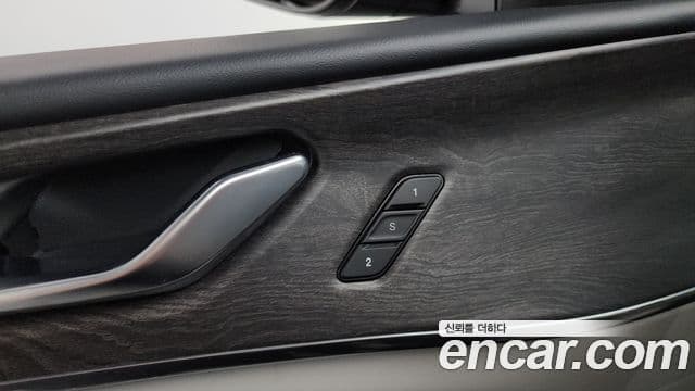 Jeep Grand Cherokee 2021 — Photo 11/20