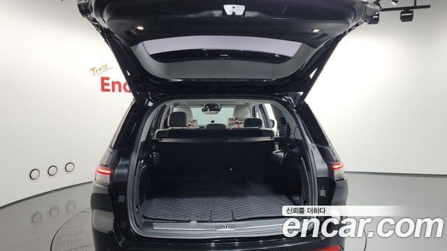 Jeep Grand Cherokee 2021 — Photo 14/20