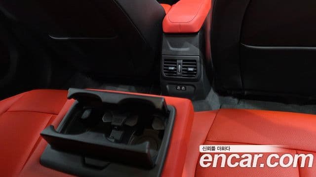 BMW 1 Series 2021 — ფოტო 20/20