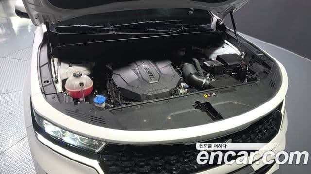 Kia Sorento 2023 — ფოტო 19/35