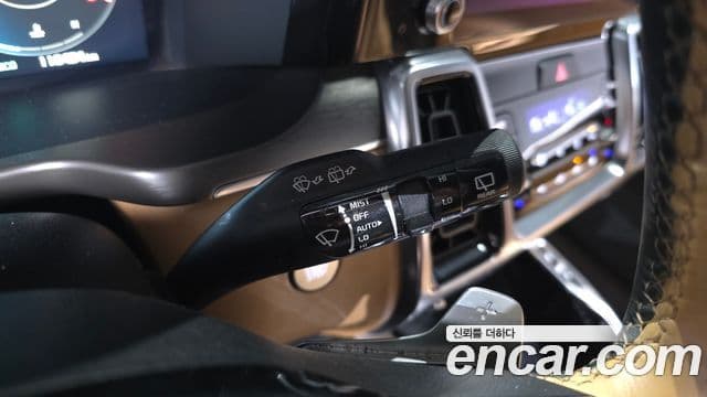 Kia Sorento 2023 — ფოტო 6/35
