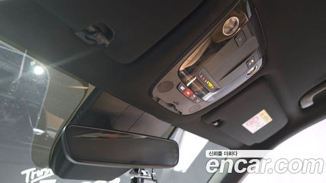 Kia Sorento 2023 — ფოტო 32/35