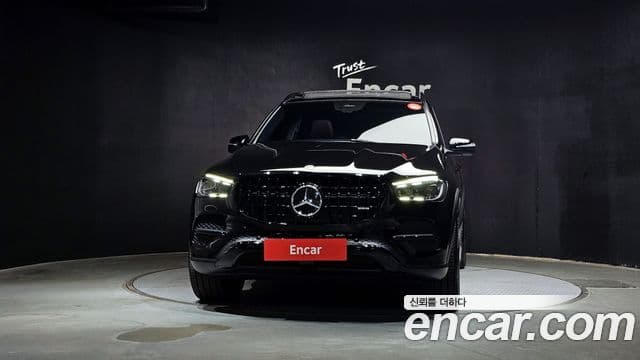 Mercedes-Benz GLE-Class 2025 — Photo 27/32