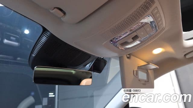 Mercedes-Benz GLE-Class 2025 — Photo 11/32
