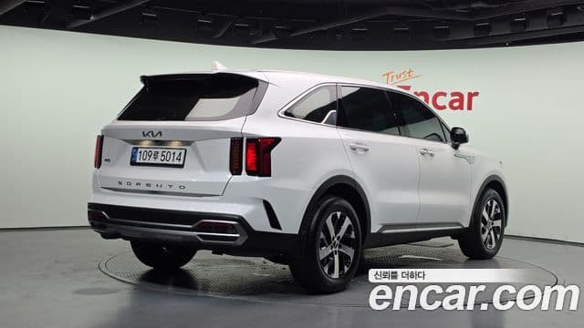 Kia Sorento 2021 — ფოტო 2/20