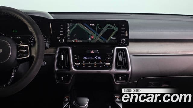 Kia Sorento 2021 — ფოტო 12/20
