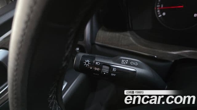 Kia Sorento 2021 — ფოტო 17/20