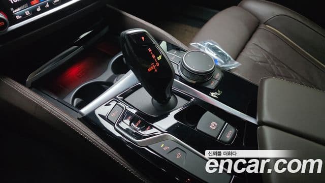 BMW 5 Series 2019 — ფოტო 9/20