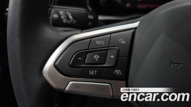 Volkswagen Jetta 2023 — Şəkil 19/20