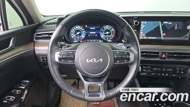 Kia K5 2022 — Şəkil 14/20