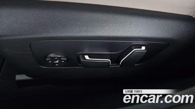 BMW M5 2025 — Photo 35/37