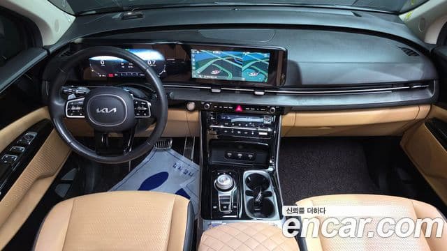 Kia Carnival 2022 — фото 7 из 20
