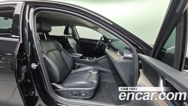 Kia K5 2023 — ფოტო 10/20