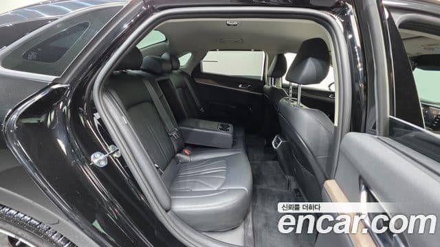 Kia K5 2023 — ფოტო 19/20