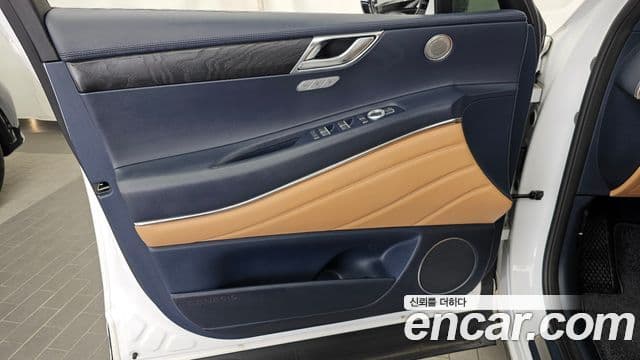 Genesis GV80 2020 — Photo 9/33
