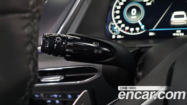 Hyundai Sonata Hybrid 2023 — Photo 7/38