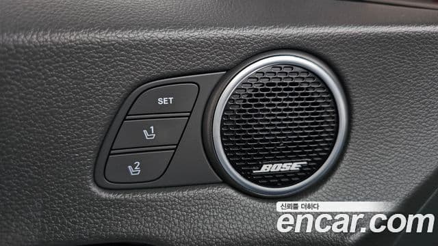Hyundai Sonata Hybrid 2023 — Photo 25/38