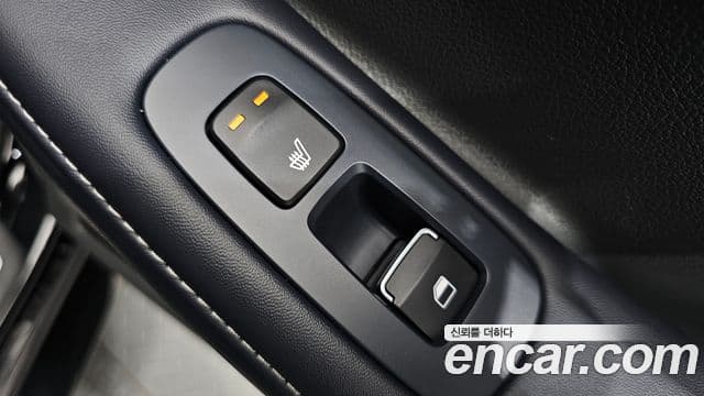 Hyundai Sonata Hybrid 2023 — Photo 36/38