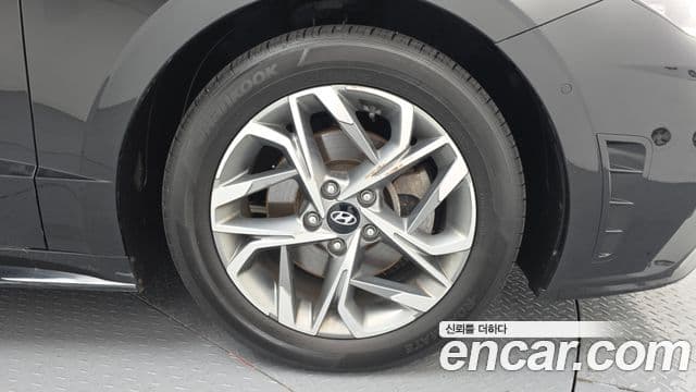 Hyundai Sonata Hybrid 2022 — Şəkil 19/31