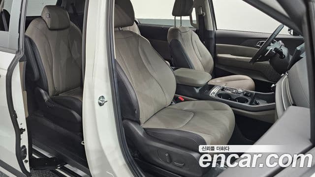 Kia Carnival 2024 — Фото 11/20