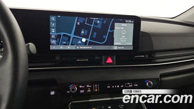 Kia Carnival 2024 — Фото 16/20