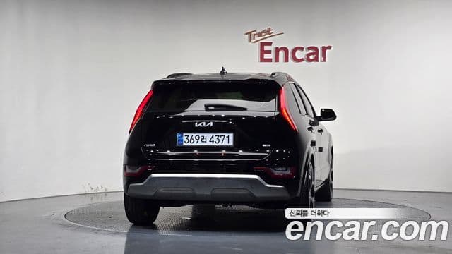 Kia Niro 2022 — ფოტო 4/20