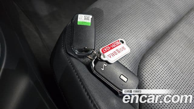 Kia Niro 2022 — ფოტო 15/20