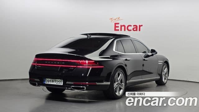 Genesis G90 2023 — ფოტო 2/20