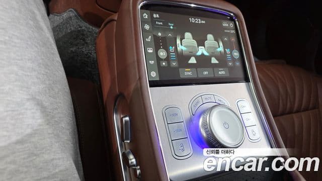 Genesis G90 2023 — ფოტო 18/20