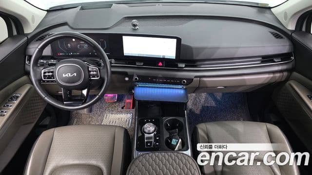 Kia Carnival 2024 — ფოტო 7/20