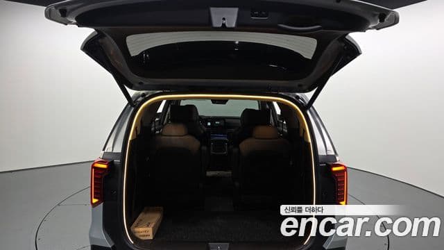 Kia Carnival 2024 — ფოტო 20/20