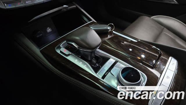 Kia The K9 2018 — фото 9 из 20