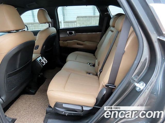 Kia Sorento 2025 — ფოტო 5/20