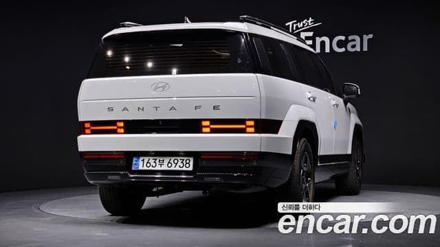 Hyundai Santa Fe 2023 — Photo 3/20