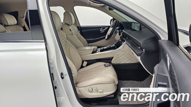 Genesis GV80 2023 — Photo 18/31