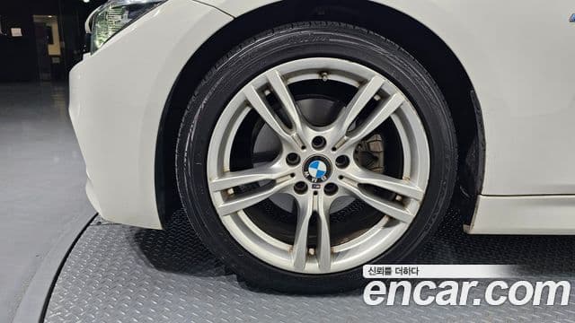 BMW 3 Series 2018 — Şəkil 5/20