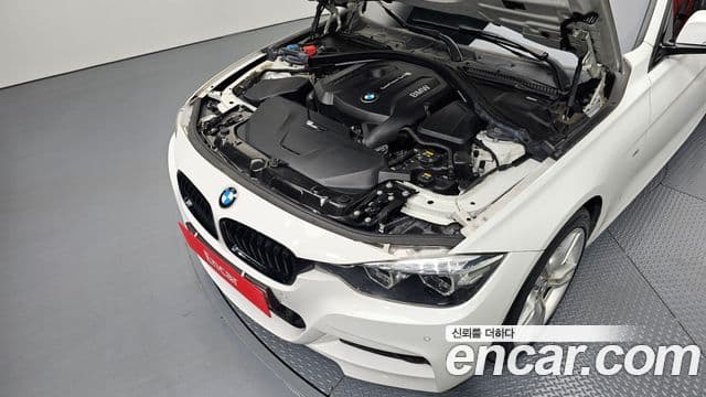 BMW 3 Series 2018 — Şəkil 6/20