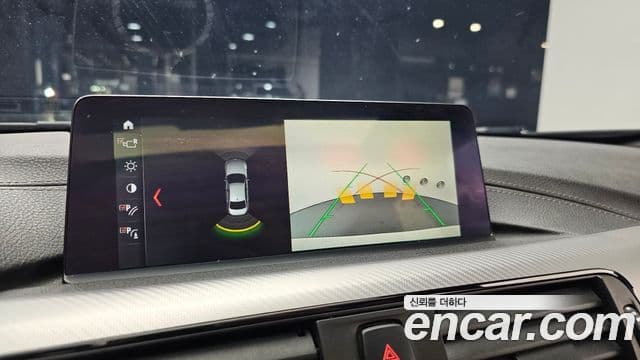 BMW 3 Series 2018 — Şəkil 16/20