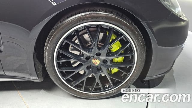 Porsche Panamera 2020 — Photo 5/31