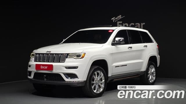 Jeep Grand Cherokee 2021 — Фото 1/20