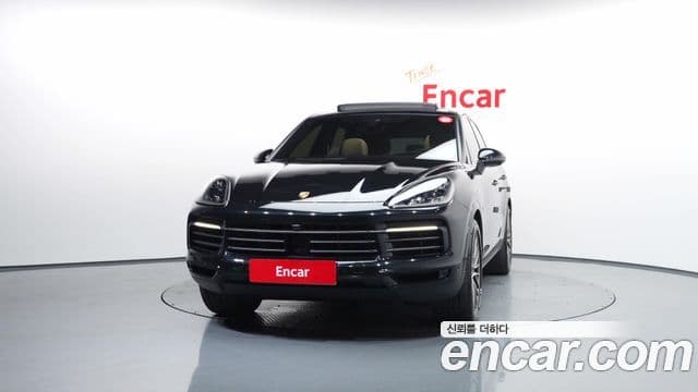 Porsche Cayenne 2022 — Photo 14/20