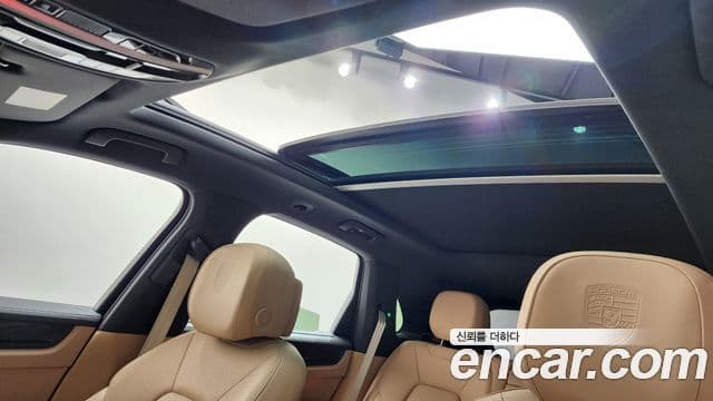 Porsche Cayenne 2022 — Photo 15/20